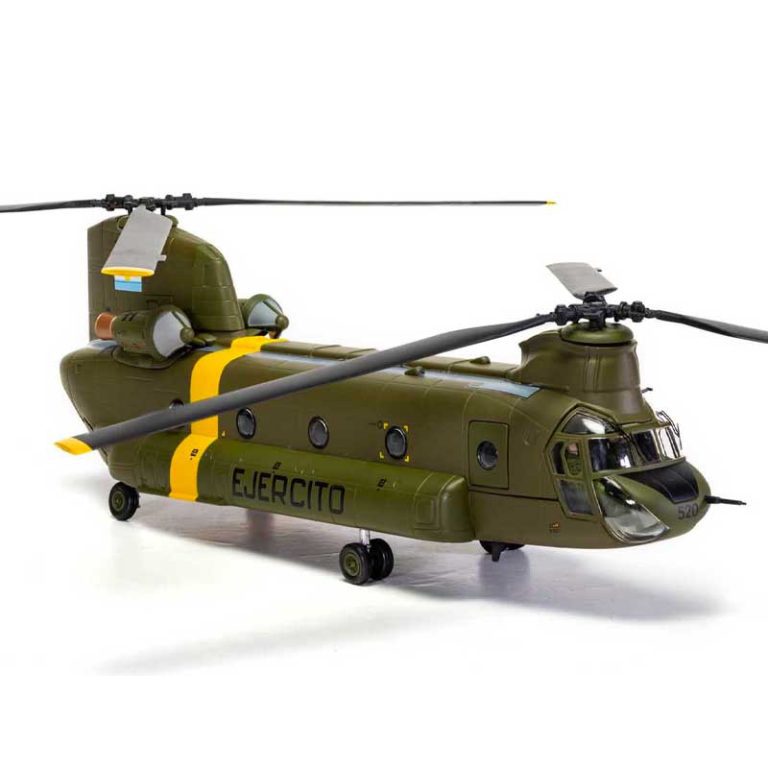 Corgi Boeing CH-47C Chinook AE-520 (1/72) AA34217