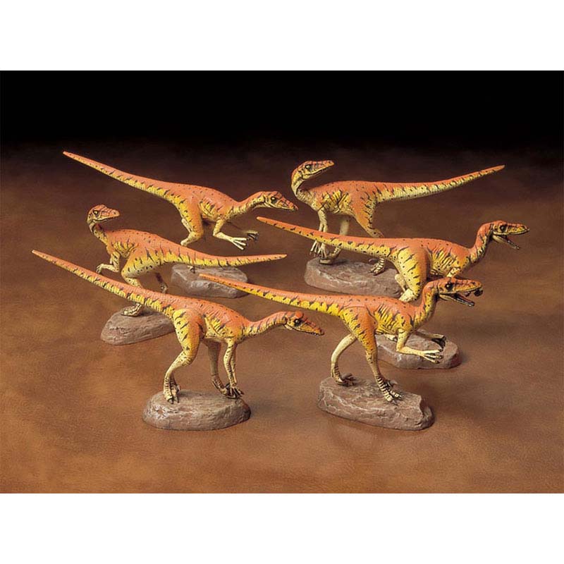 Tamiya Velociraptors (1/35) 60105 Tamiya Velociraptors (1/35) 60105
